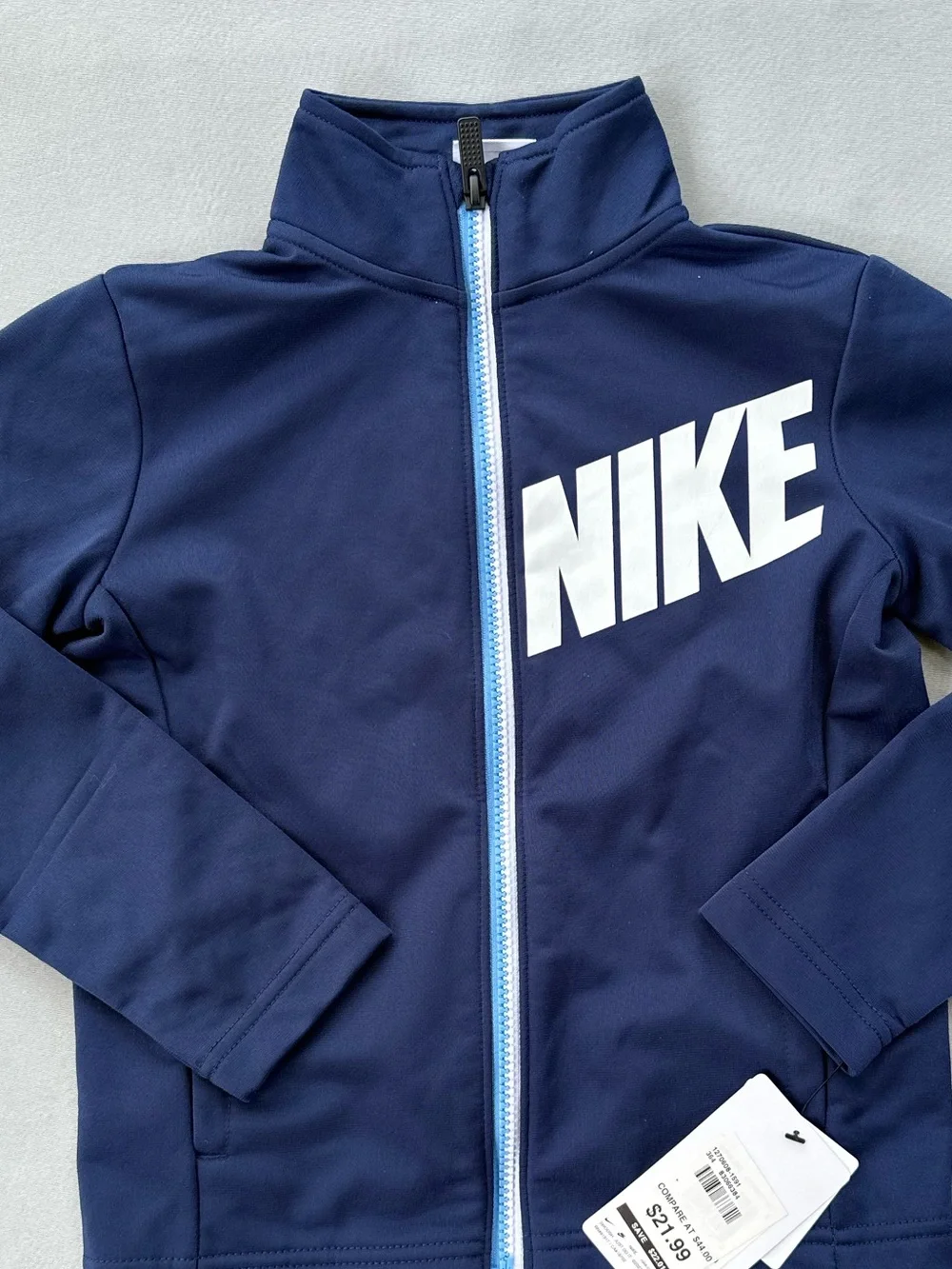 🎉5 for $45🎉 Nike sweatshirt jacket boys size S